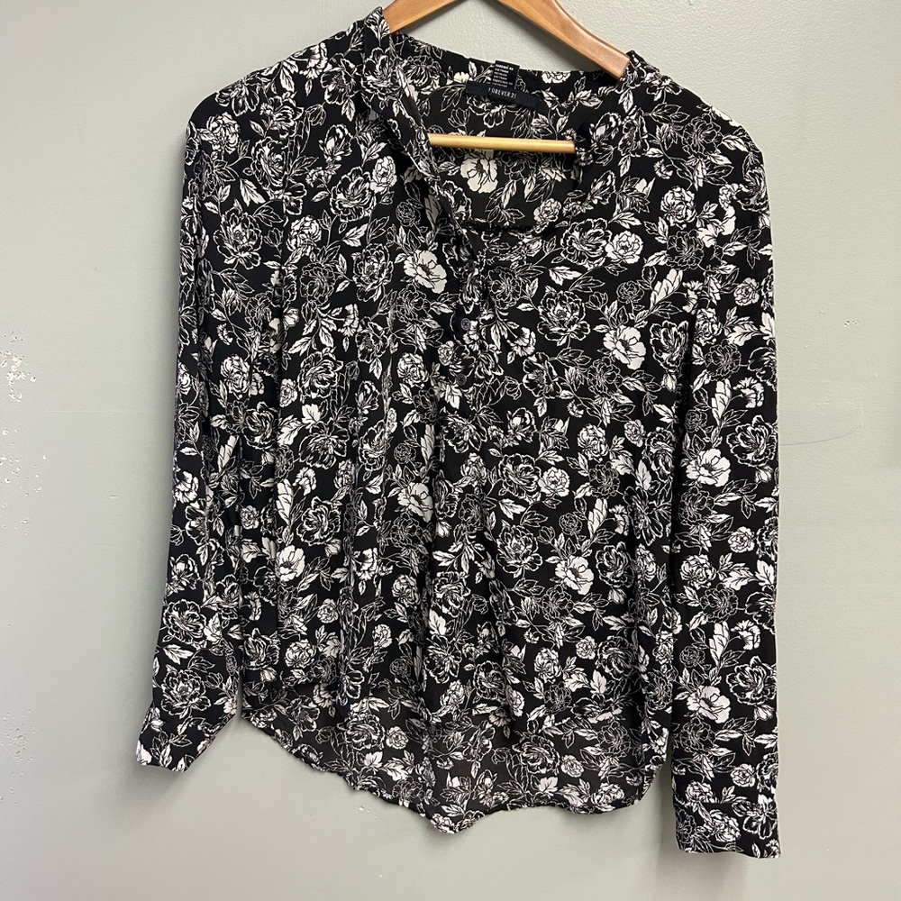 Forever 21 BW Floral Blouse